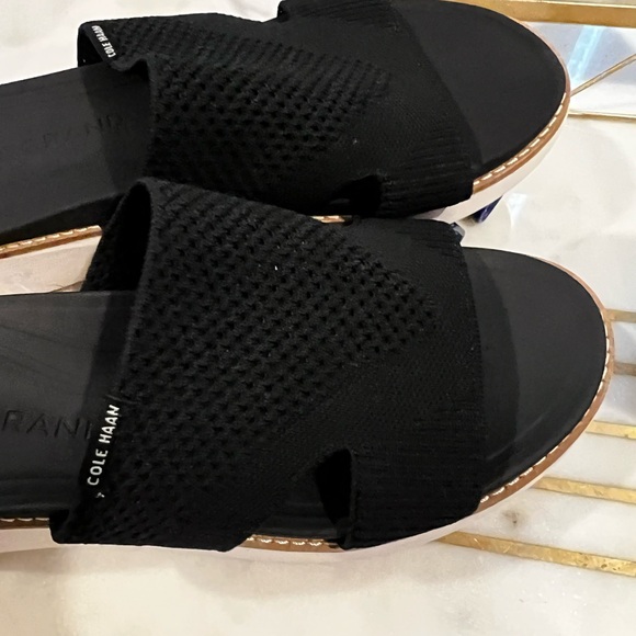 Cole Hahn Sandals - Picture 4 of 7